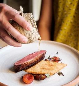 Hosszú Tányér gourmet-ház