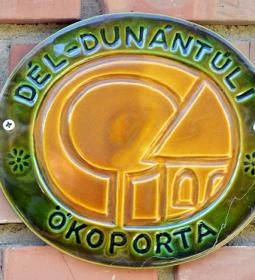 Mackólak Vendégház & Ökoporta Püspökszentlászló