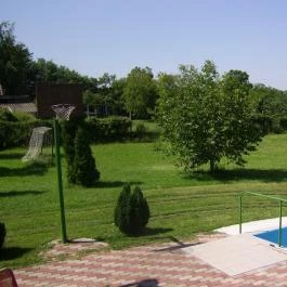 Sportlak Apartman Hosszúhetény - Medence/kert