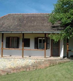 Zengőlak Vendégház 