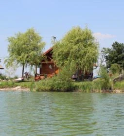 Berek Horgásznyaraló