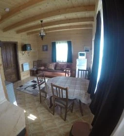 Berek Horgásznyaraló