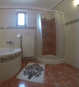 Kardos-Parti Vendégház