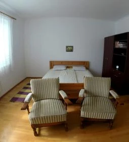 Kardos-Parti Vendégház