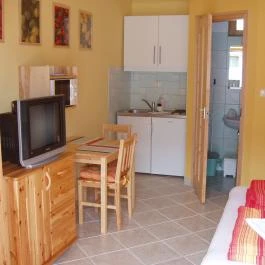 Franciska Portája Igal - Vendéglátás