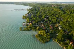 Egy balatoni település, ahol a tenger mellett érezheted magad: Balatonvilágos
