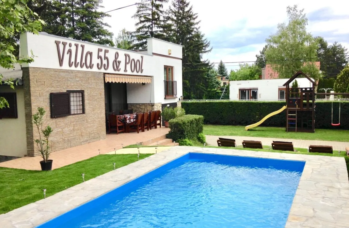 5 otthonos szálláshely kültéri medencével - Villa 55 & Pool (Siófok)