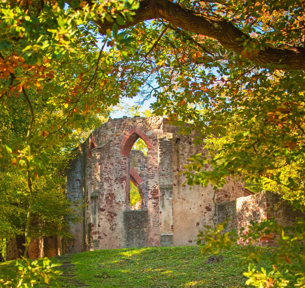 Romos templomok Balaton északi part - Salföldi pálos kolostorrom