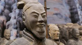 Az első kínai császár halhatatlan őreivel, az agyagkatonákkal találkozhatsz Szegeden