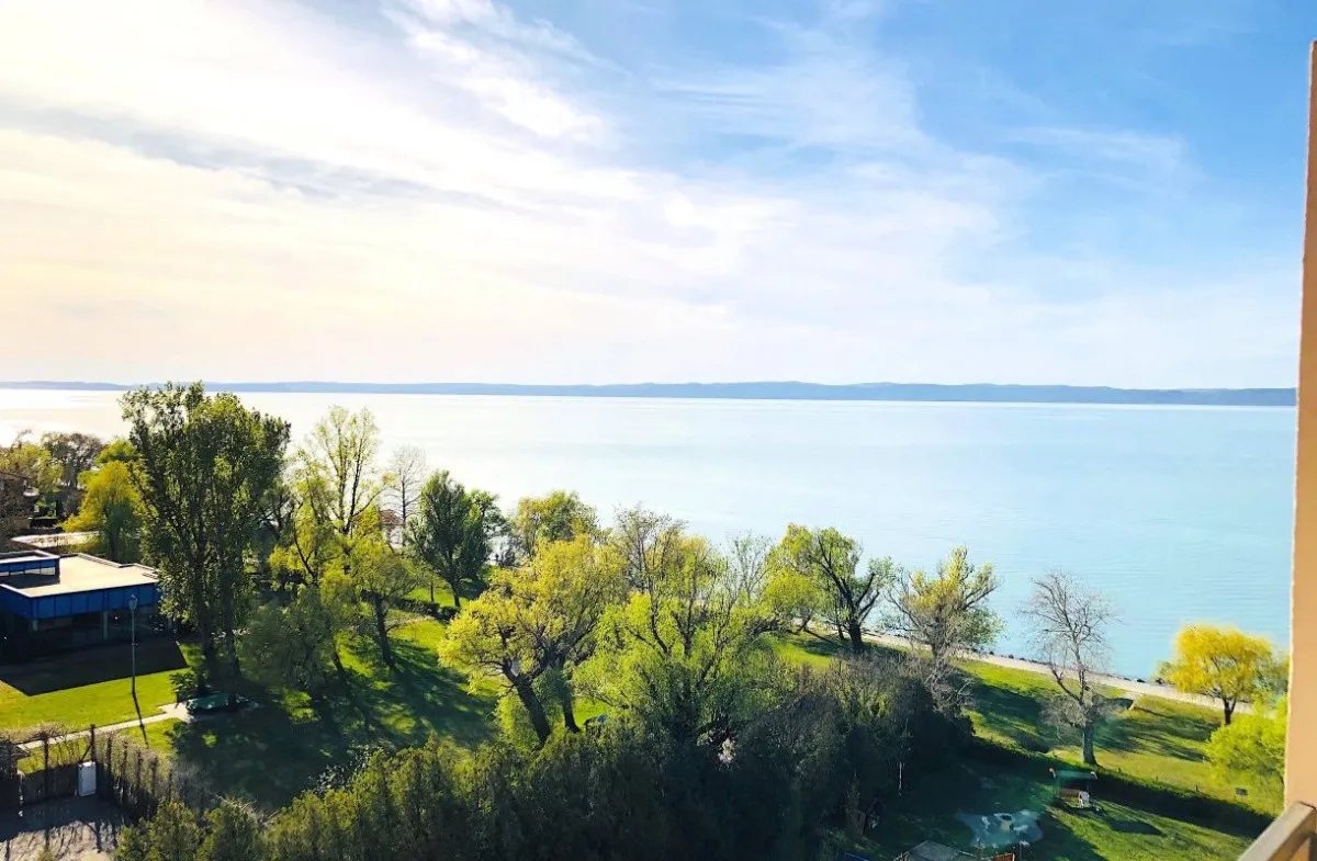 10 csodás balatoni szálláshely, aminek nem tudsz majd ellenállni - Aqua Blue Apartmanok (Siófok)