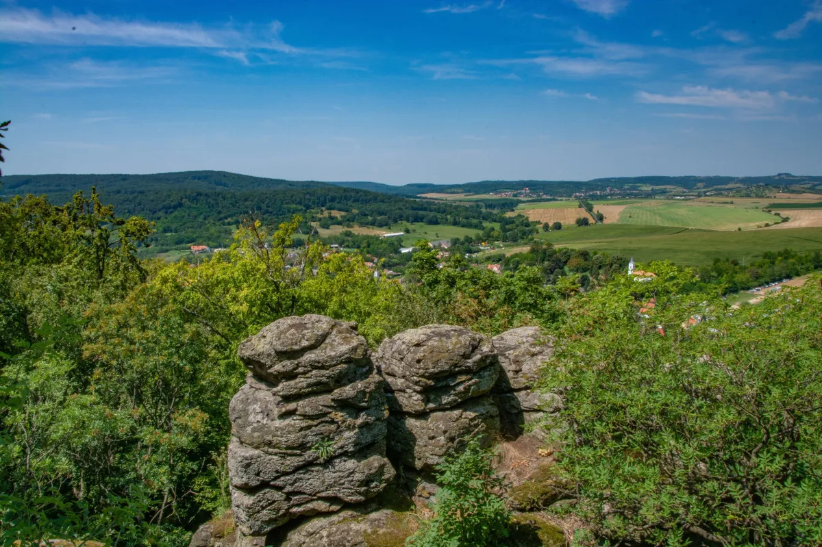 Izgalmas balatoni látnivalók, ha unod a strandolást - Királykő (Kapolcs)