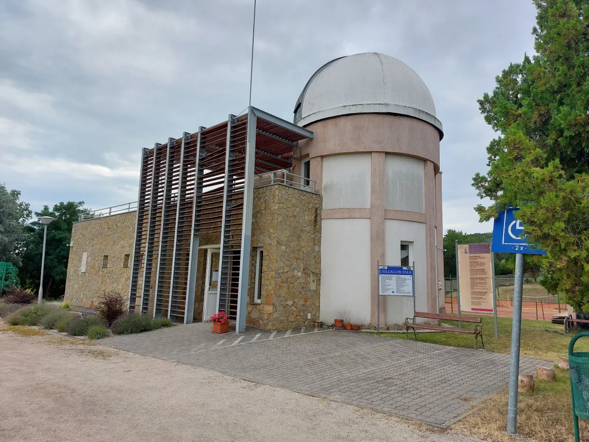Magyarország csillagvizsgálóinak nyomában - Fotó: Balaton Csillagvizsgáló Tudományos és Kulturális Központ