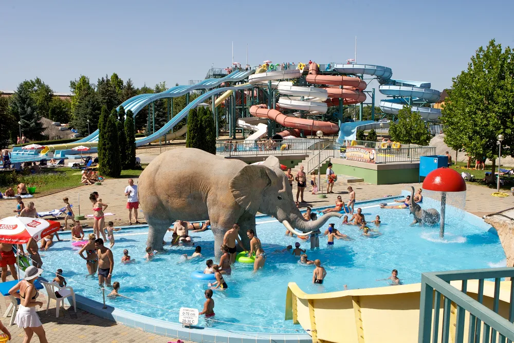 Szállodák közvetlen átjárással a fürdőbe - Hunguest Hotel Aqua-Sol*** (Hajdúszoboszló)