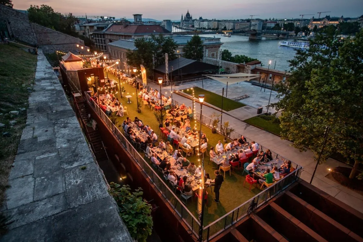 Budapest egyik legszebb panorámás étterme - Fotók: Monkey Bistro Budapest 