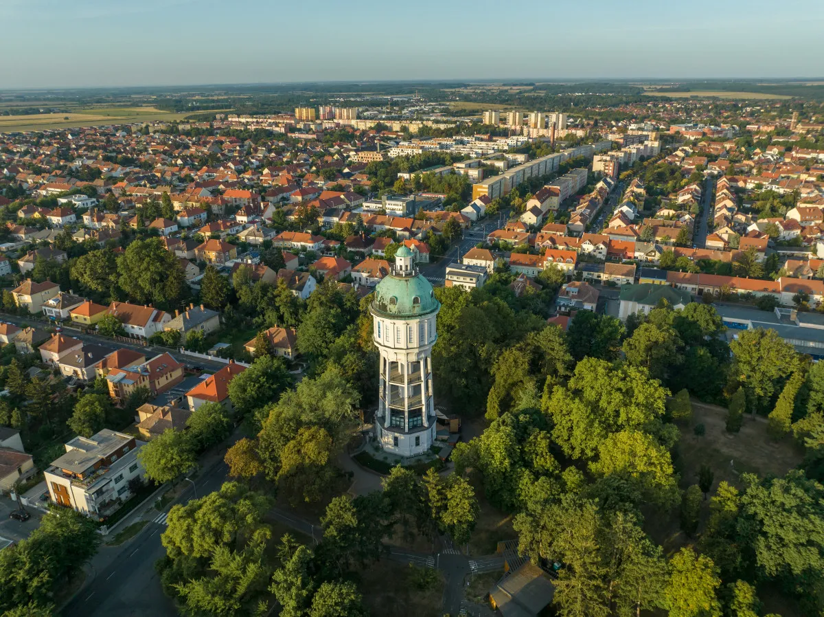 8 szombathelyi nevezetesség a tökéletes városnéző kiránduláshoz - Octopus víztorony a Brenner parkban