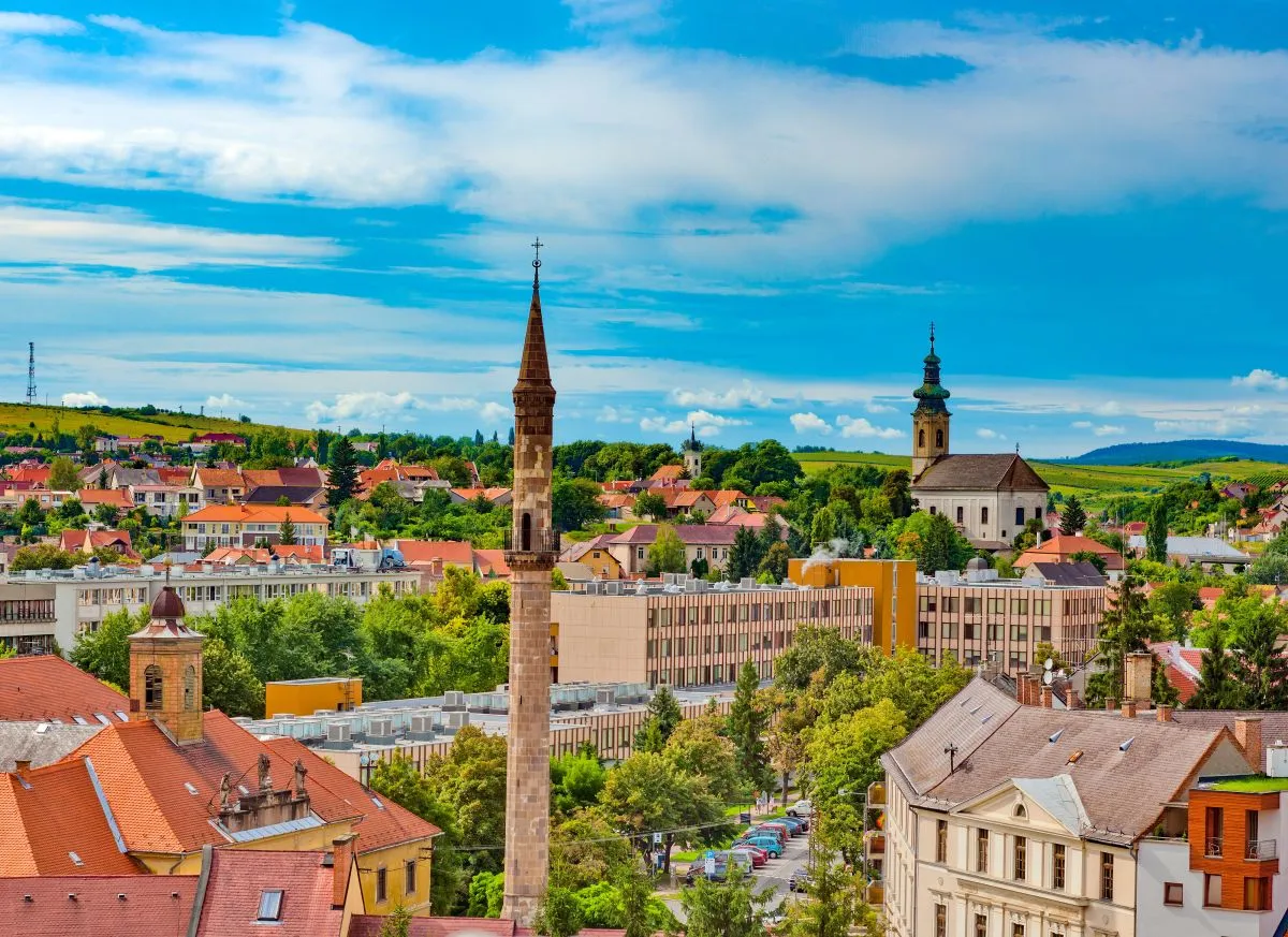 Ezek hazánk legutolsó minaretjei - egri minaret