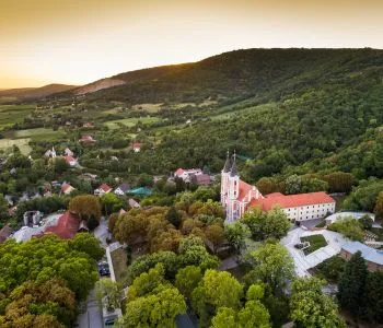 Lelki feltöltődés Magyarország festői zarándokútjain – utazás szent helyeken át