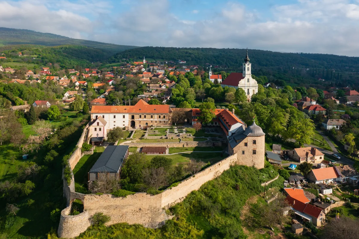 Magyarország legjobb őszi kirándulóhelyei, bármerre is indulnánk el! - Pécsvárad