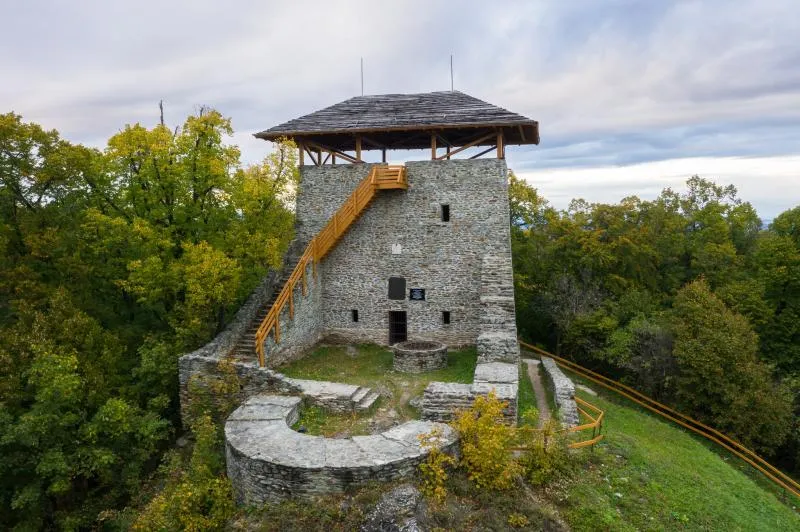 Magyarország legszebb kilátói - Óház-kilátó (Kőszeg, Kőszegi-hegység) / Forrás: koszeg.hu