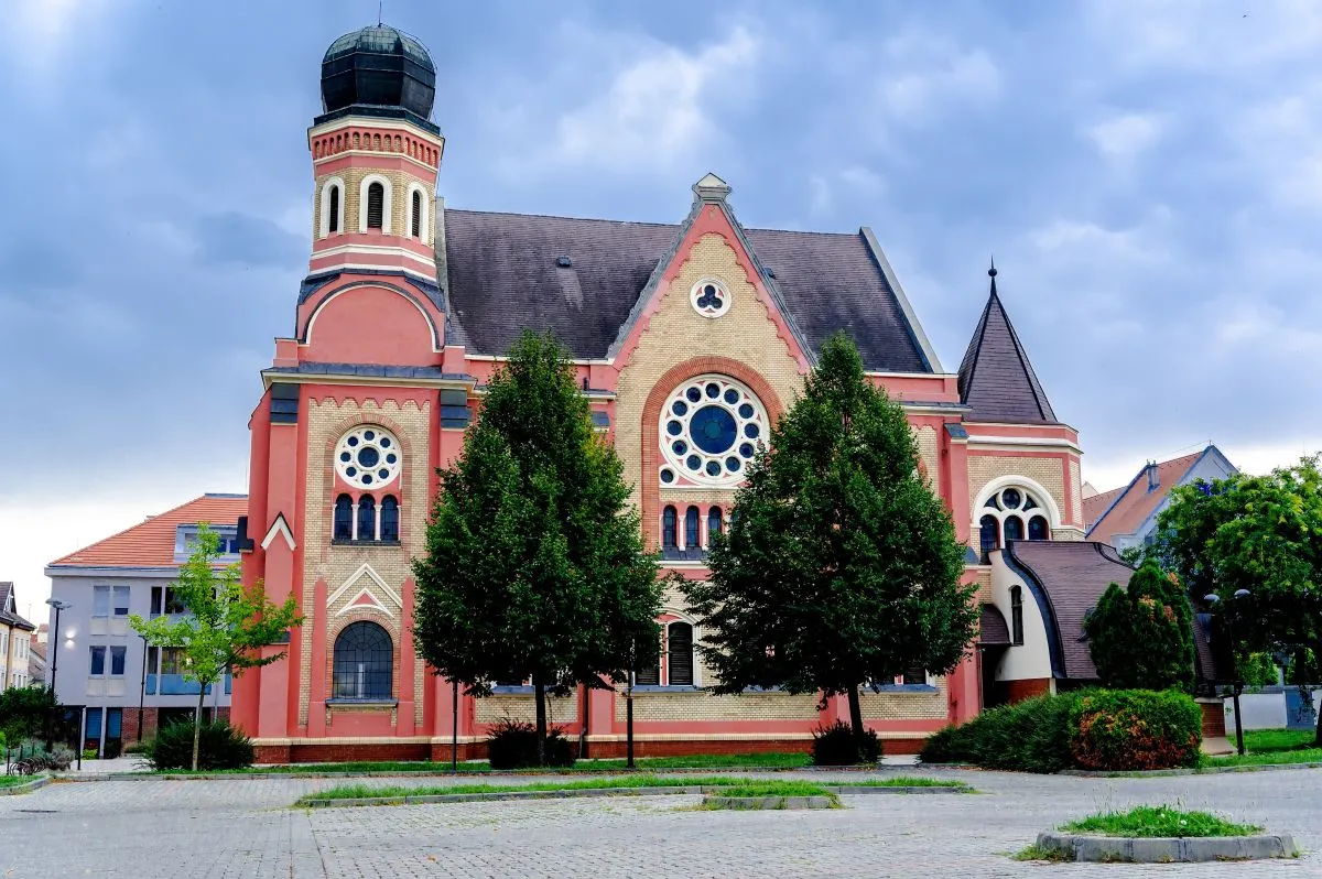 Nem mehetsz el úgy Zalaegerszegről, hogy ezt a 10 helyet nem nézted meg! - Városi Hangverseny- és Kiállítóterem