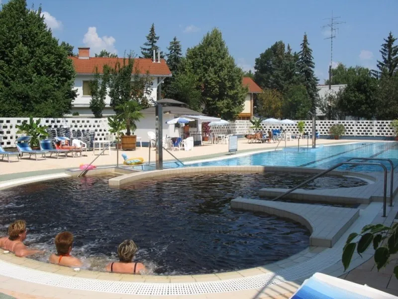 Magyarország legjobb kültéri medencés wellness-szállodái - Hotel Silver**** (Hajdúszoboszló)