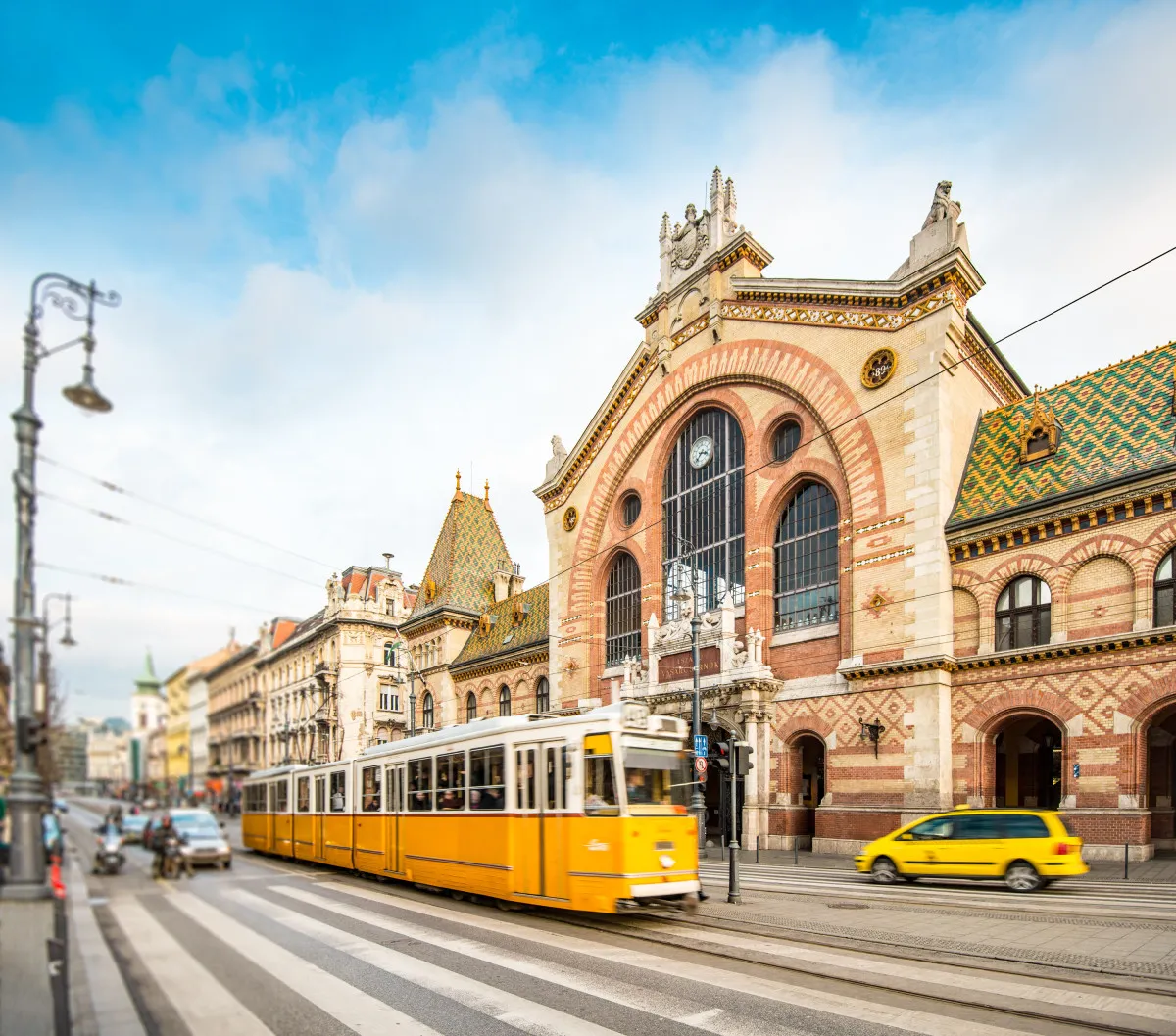 Zsolnay kerámiák Budapest-szerte - Fővám téri Vásárcsarnok