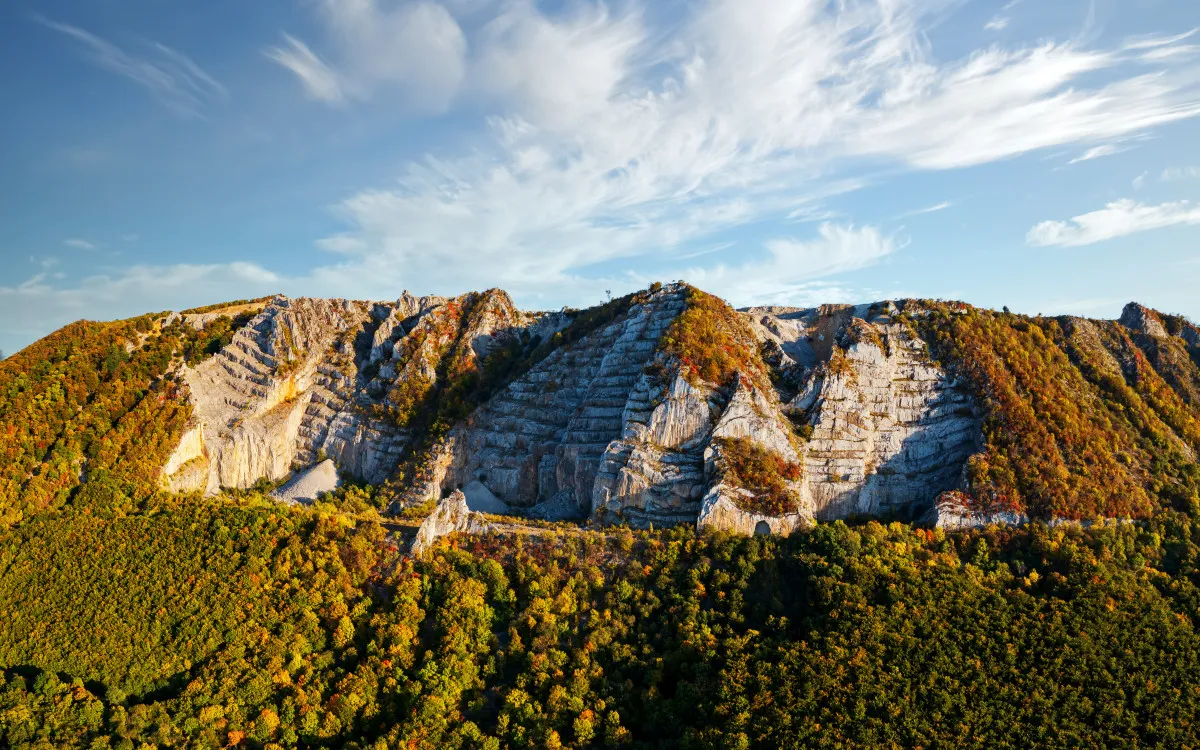 Magyarország látnivalói és kirándulóhelyei: Bél-kő hegy, Bélapátfalva