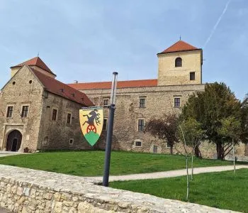 Csodahely a Dunántúlon − Várpalota és mesés látnivalói