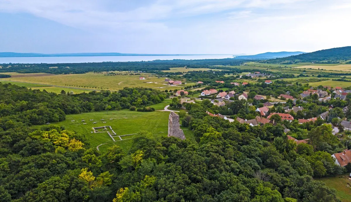 A Balaton-felvidék legelképesztőbb látnivalói - alsódörgicsei Boldogasszony-templomrom