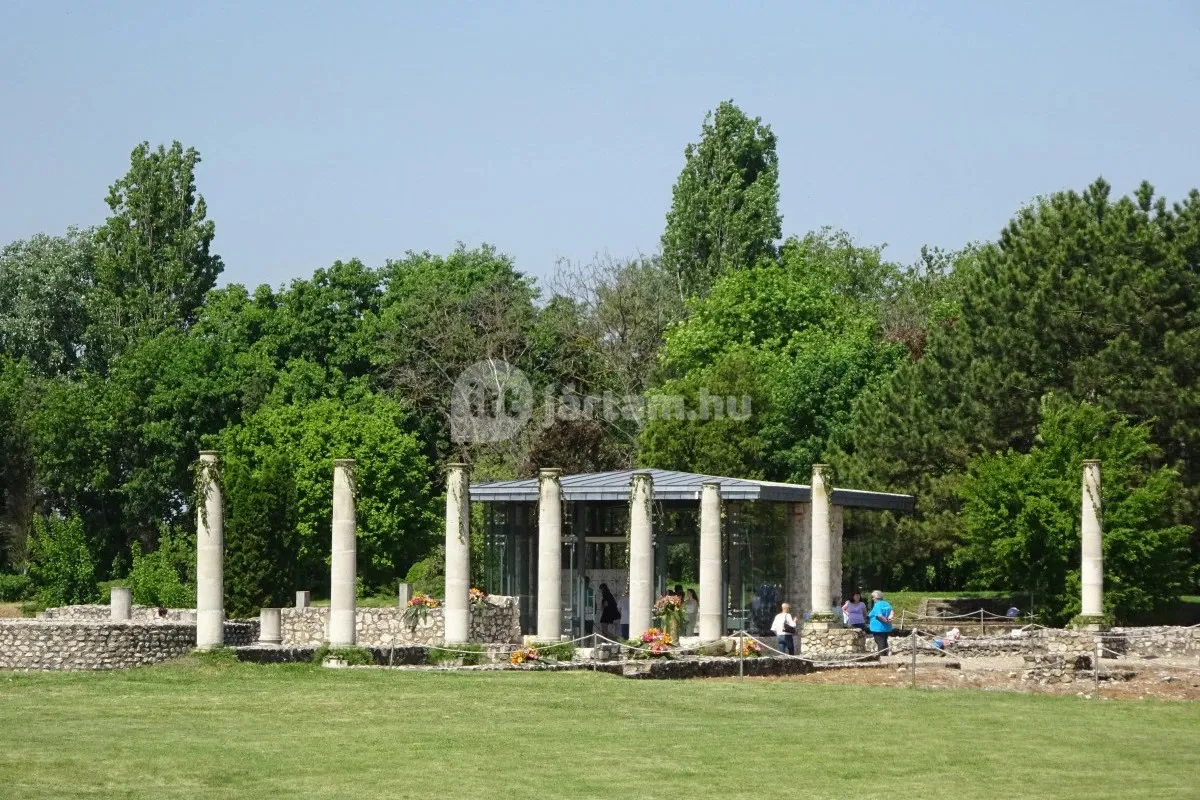 Kihagyhatatlan romok, amik a történelemről mesélnek - Gorsium Régészeti Park (Tác)