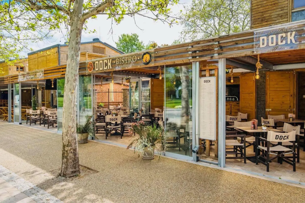 Közönségkedvenc balatoni vendéglők az északi parton - Fotó: DOCK Bistro facebook oldala