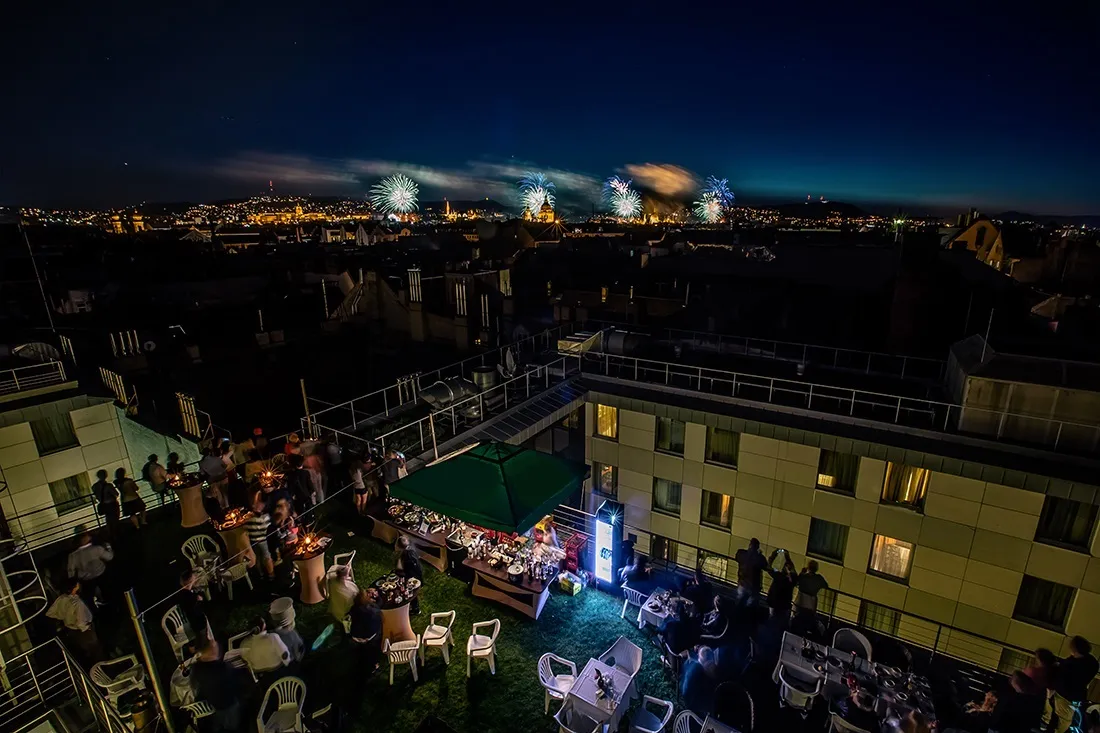 "Tűzijáték a város felett" a Continental Hotel tetőkertjén - 2024.08.20.