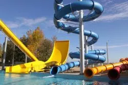 Pörögj fel a mezőkövesdi Zsóry Gyógy- és Strandfürdő új csúszdaparkjában!