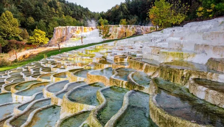 A „magyar Pamukkale” és Európa közepe – 5+1 hazai úti cél nyárra