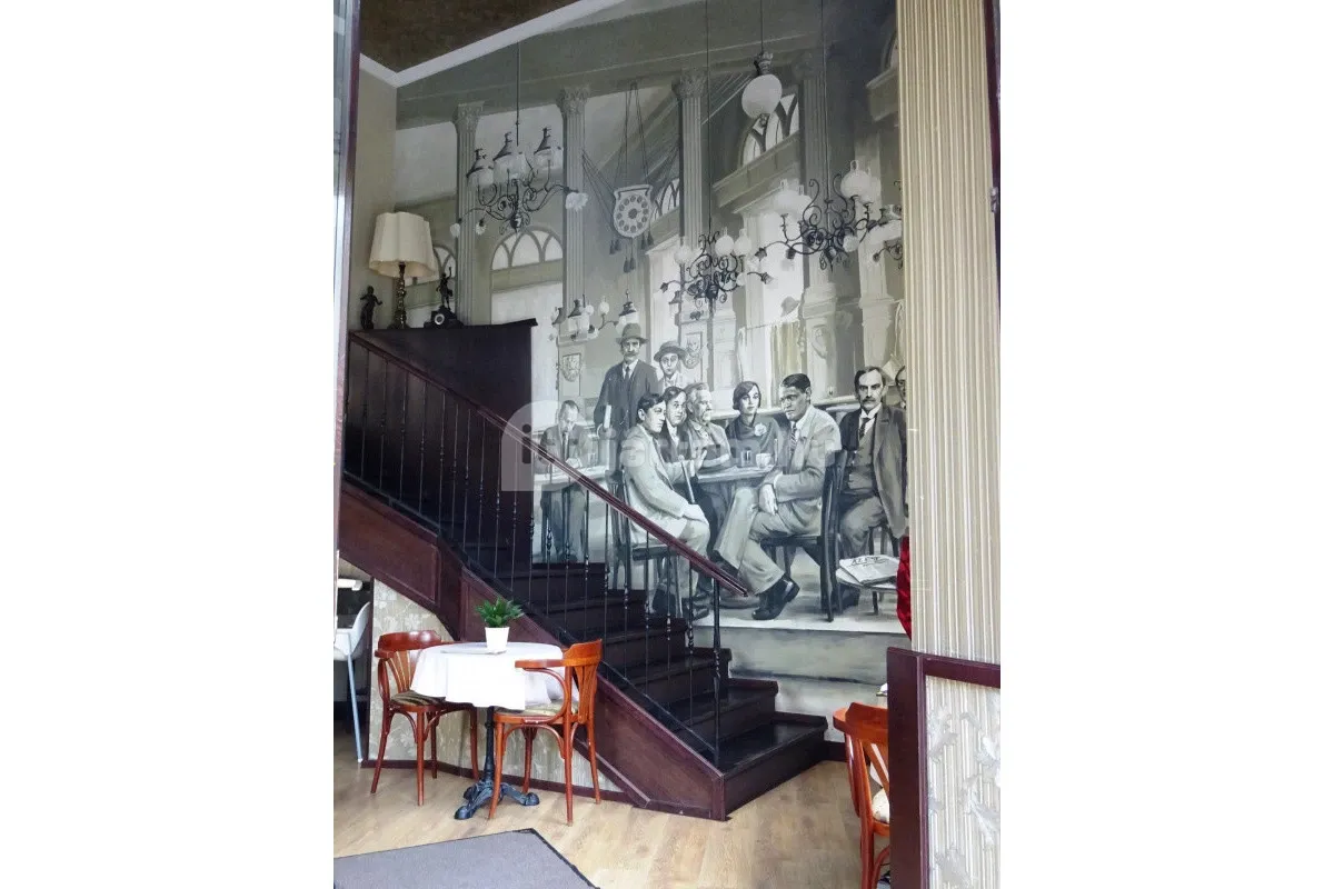 A Hadik kávéházban a gasztronómia mellett kulturális programokon is részt vehetünk