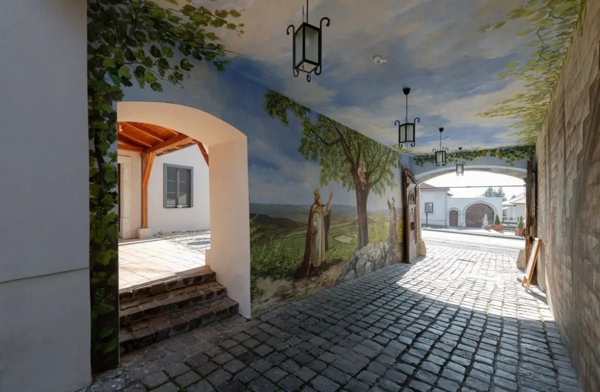 A Barka Galéria Hotel és Étteremben a szállás és a reggeli is egy műalkotás