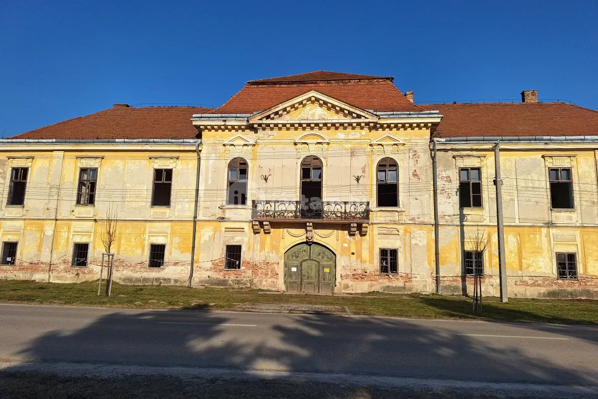 11 különleges hely Magyarországon - Ürményi-Dreher kastély, Vál