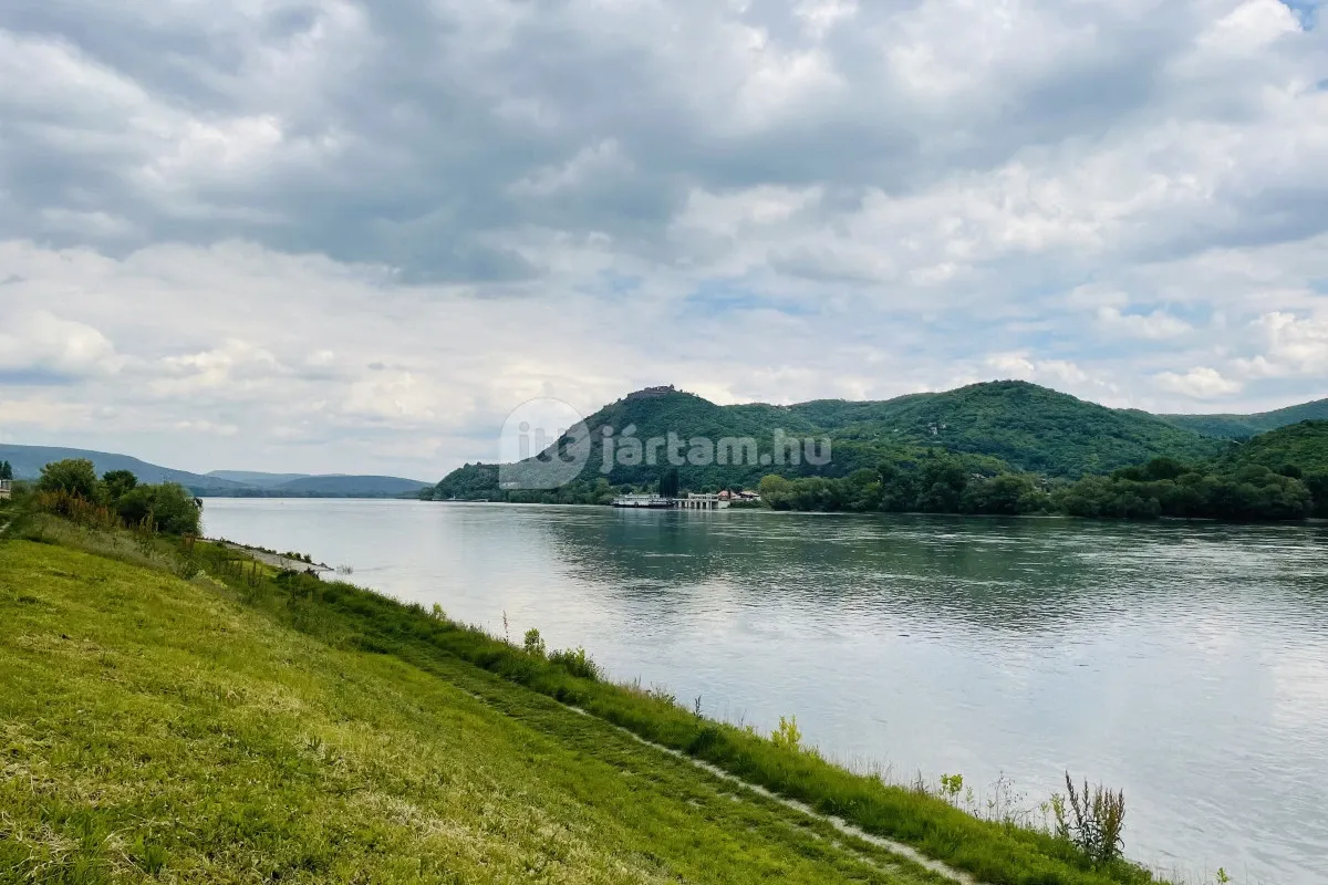 Természetes strandok Nagymaroson - Nagymarosi Duna-part