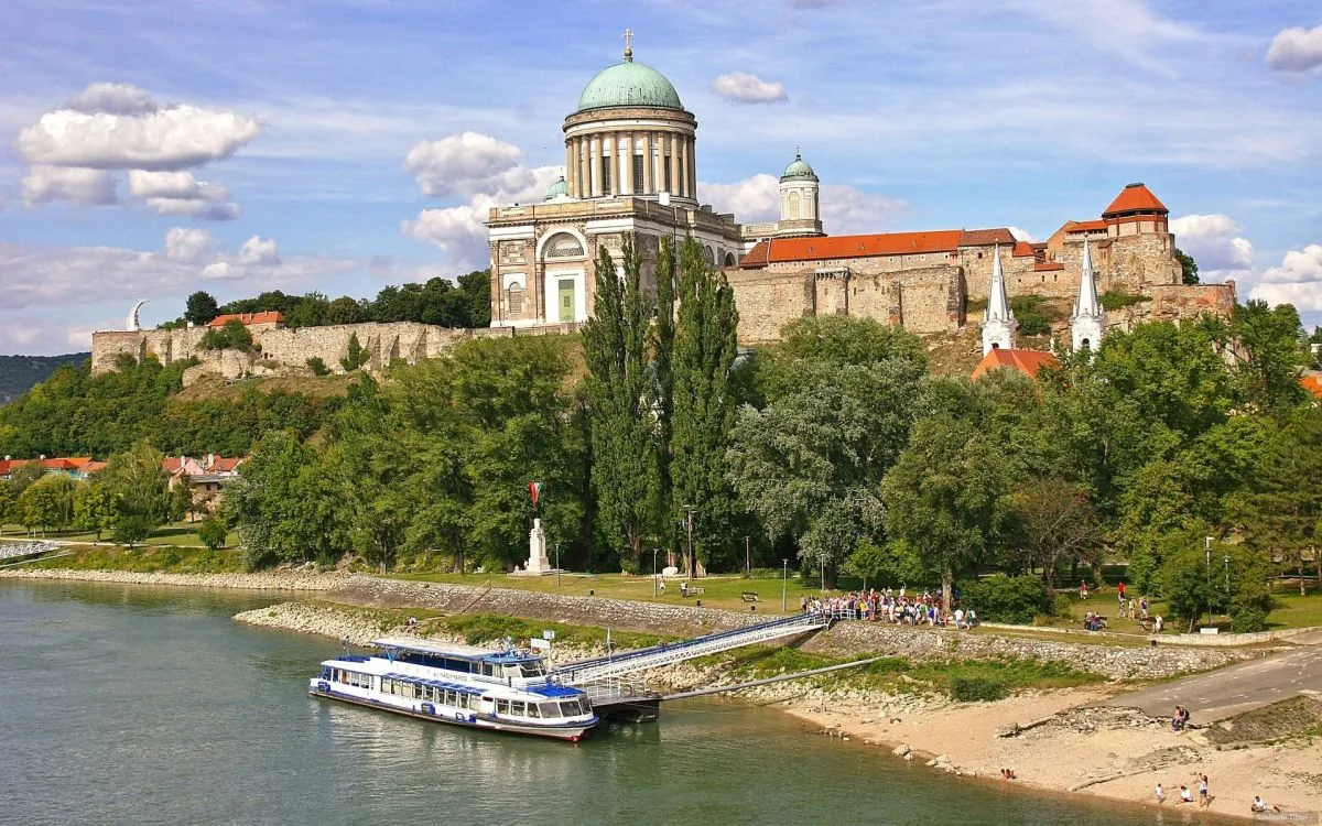 Magyarország legrégebbi várai - Esztergomi vár, Esztergom