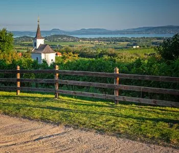 Fedezd fel a Balaton legszebb partmenti településeit!
