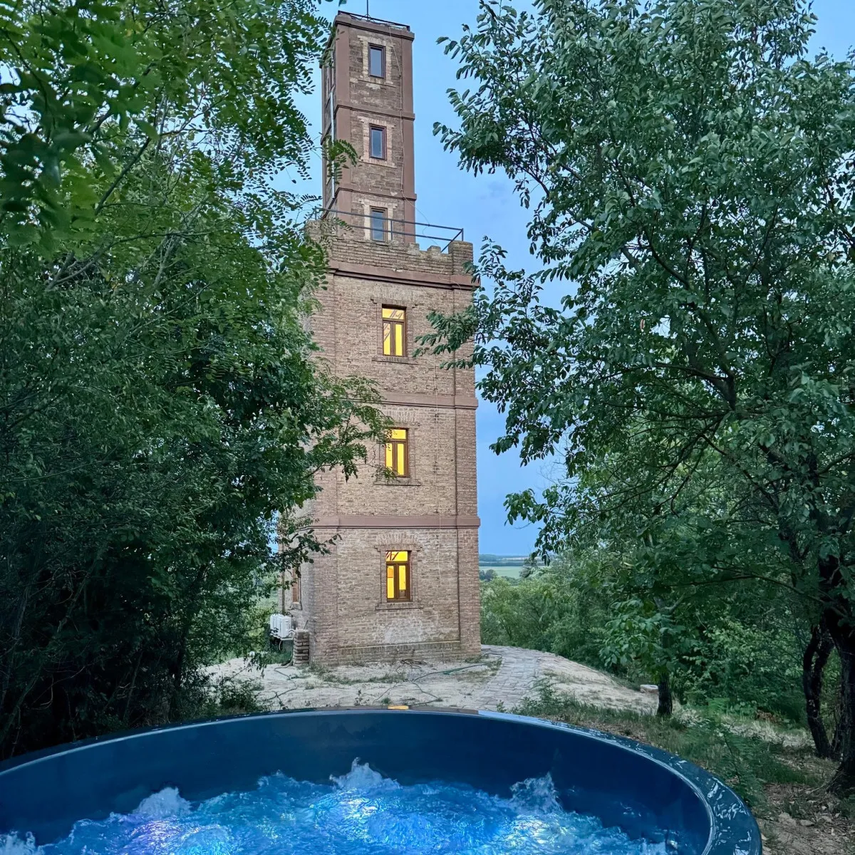 Fotó: Söréttorony - A jakuzzis erdei szállás Facebook-oldala