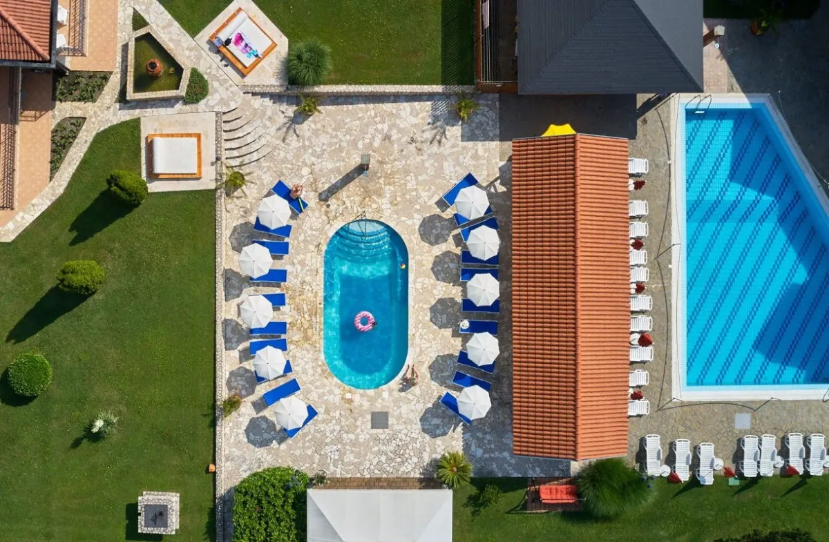 Medencés szállások itthon - Villa Plattensee Vonyarcvashegy