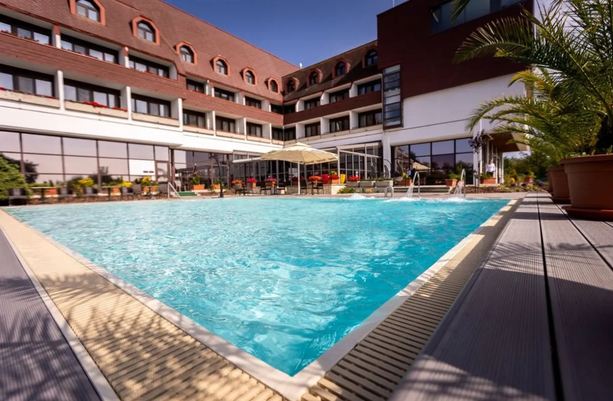 Magyarország kültéri medencés szállásai - - Sopron Hotel Sopron