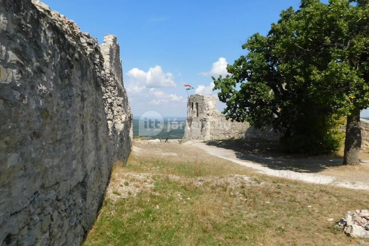 Balatoni várak és várromok - Rezi vár, Rezi