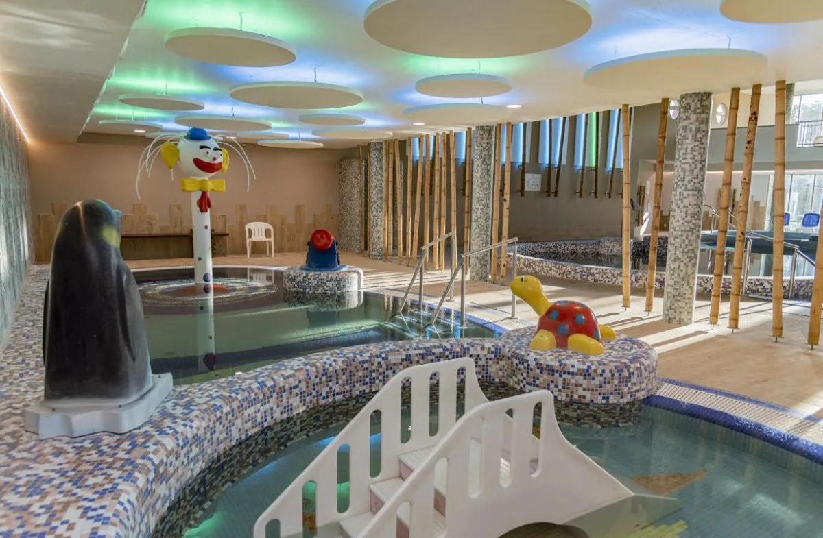 Hotel Karos Spa Zalakaros – családbarát wellness medencékkel