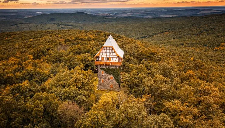 Mesés erdei séták a lombok alatt – 5 varázslatos tanösvény és kilátó Magyarországon