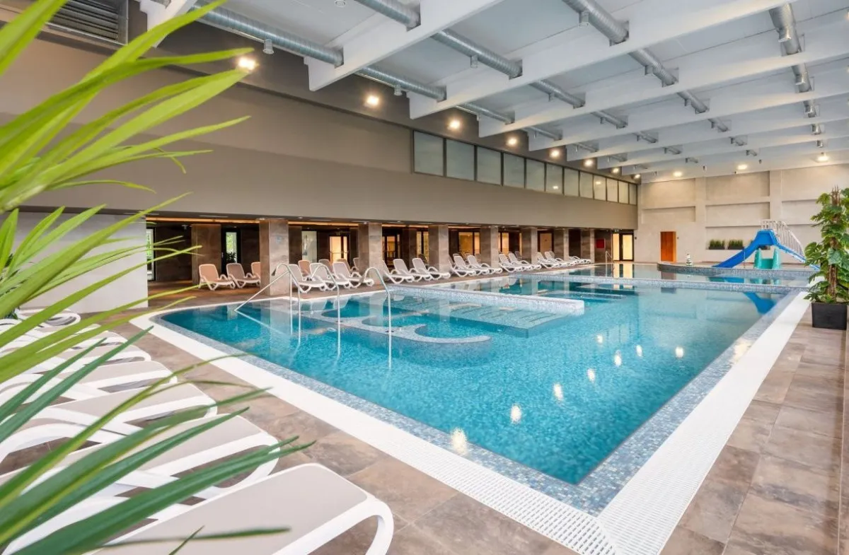 Rönkszauna és balatoni panorámás wellness a Hunguest BÁL Resortban