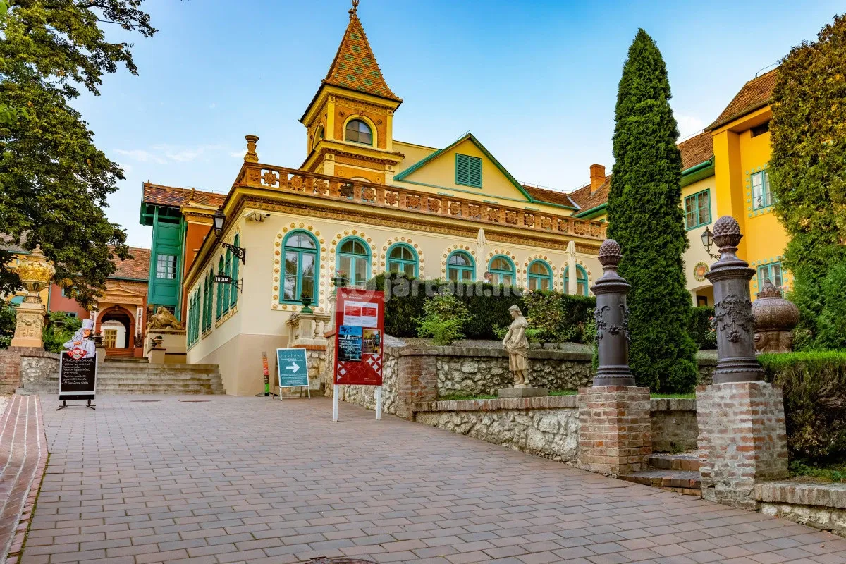 Kulturális kincsek várnak Pécsett a Zsolnay Kulturális Negyedben