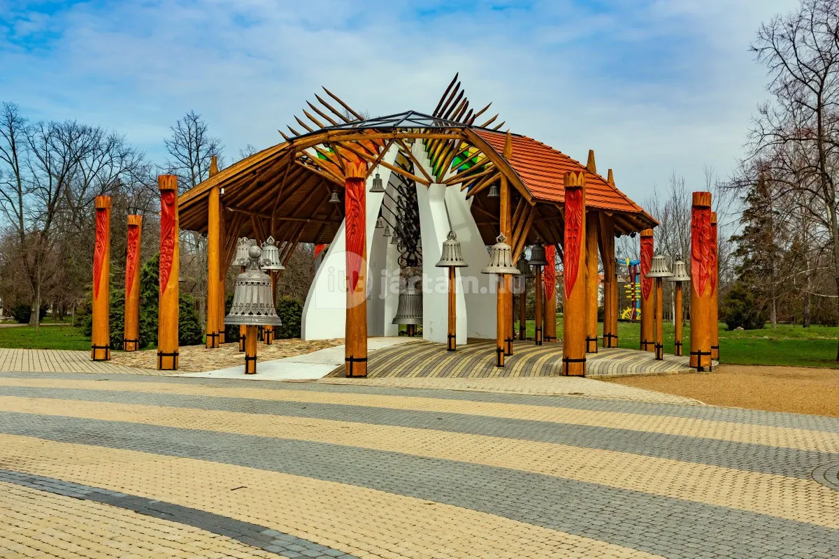 Hajdúszoboszló káprázatos látnivalója a Harangház