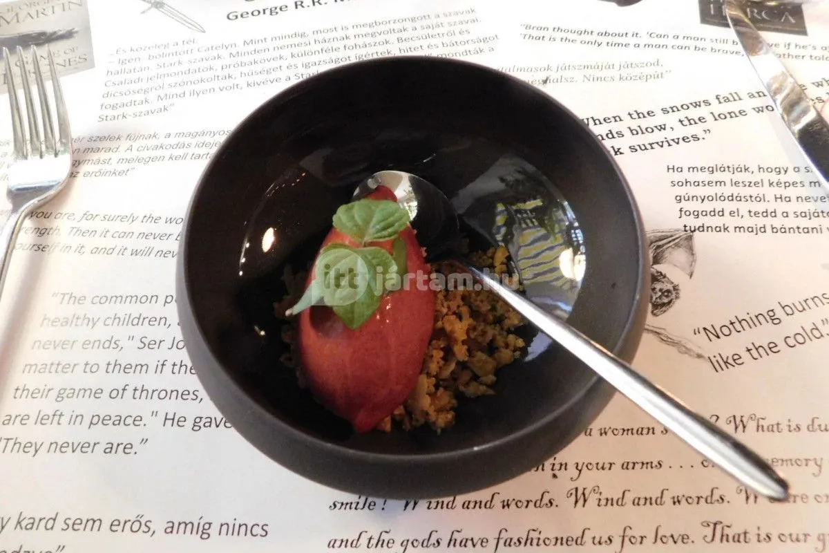 A budapesti Könyvbár & Restaurant tematikus vacsoráin az irodalom kulináris kalanddá válik a tányérodon